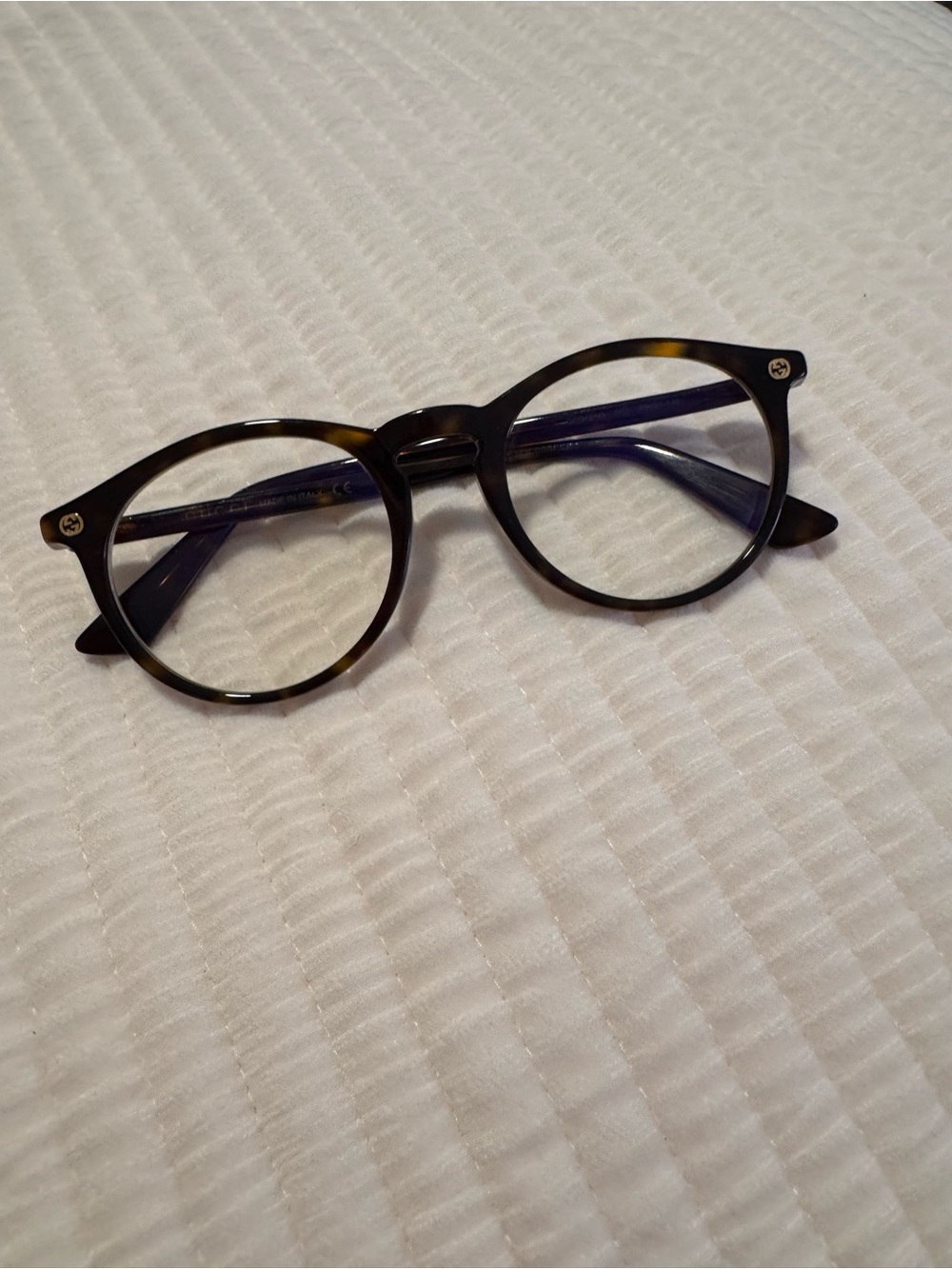 Gucci Tortoise Acetate Round Glasses with Subtle Gold Accents